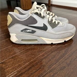 Nike Air Max 90 Wolf Grey / Black / Cool Grey / White- Men’s 8.5